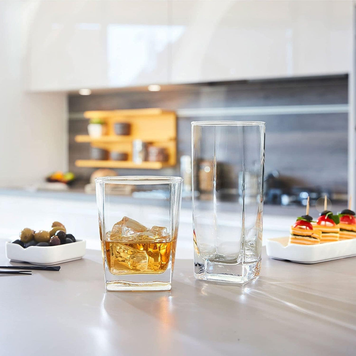Le'raze Collins Everyday Drinking Glasses Set of 16 Drinkware Kitchen Glasses for Cocktail, Iced Coffee, Beer, Ice Tea, Wine, Whiskey, Water, 8 Tall Highball Glass Cups & 8 Short Old Fashioned.